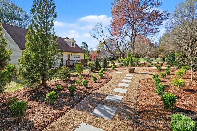 10116 Mountain Apple Drive, Mint Hill, NC 28227