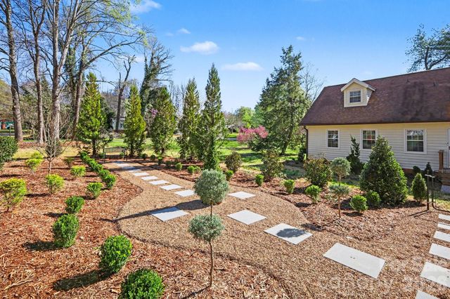 10116 Mountain Apple Drive, Mint Hill, NC 28227