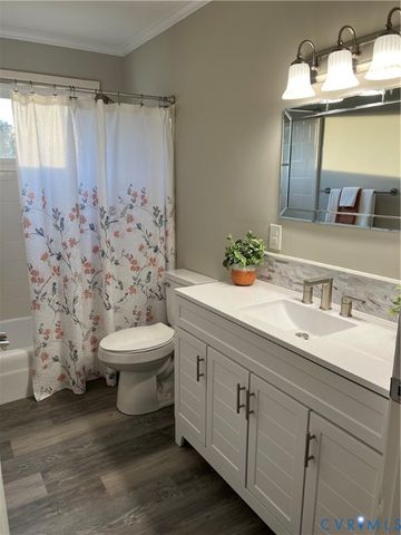 7393 Colts Neck Rd, Mechanicsville, VA 23111