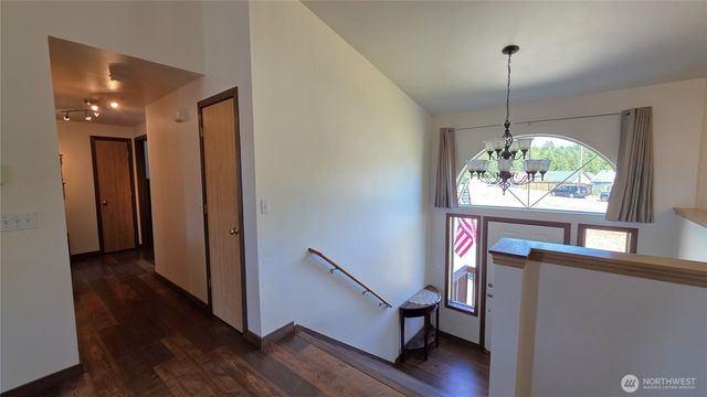 128 Berggren Road N, Eatonville, WA 98328