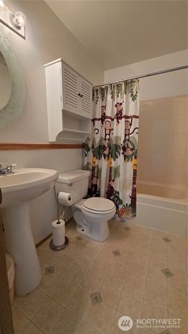128 Berggren Road N, Eatonville, WA 98328