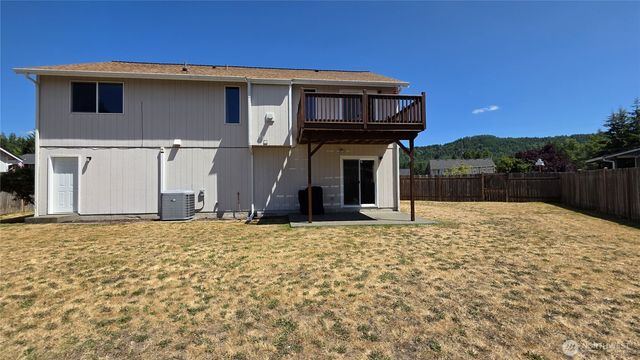 128 Berggren Road N, Eatonville, WA 98328