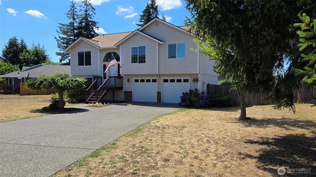 128 Berggren Road N, Eatonville, WA 98328