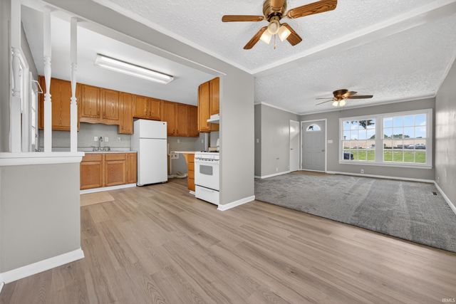 1206 IMPERIAL Drive, Kokomo, IN 46902
