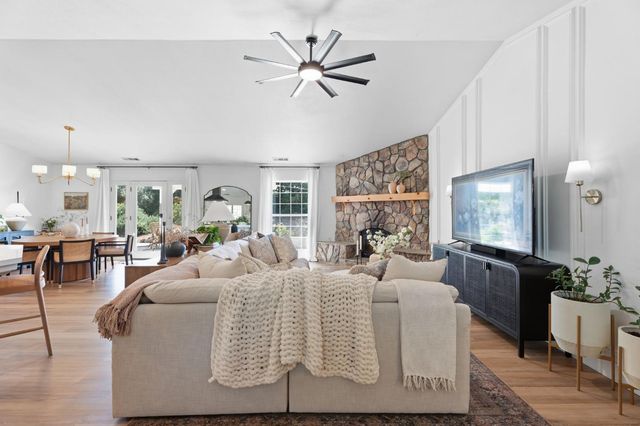 41797 River Knolls Way, Coarsegold, CA 93614