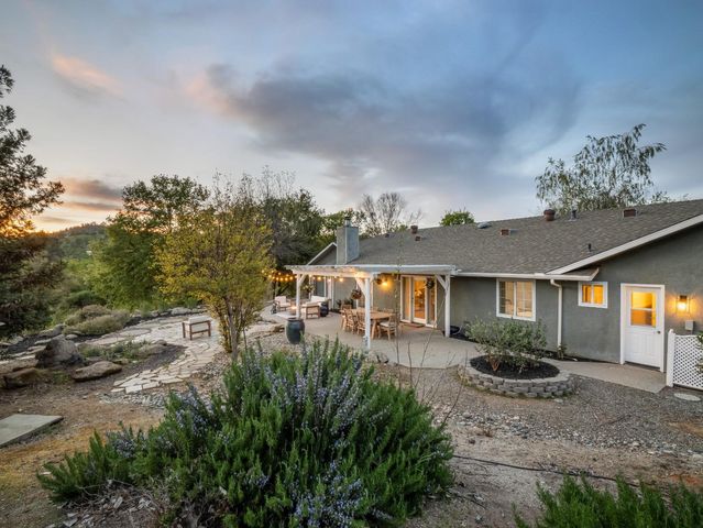 41797 River Knolls Way, Coarsegold, CA 93614
