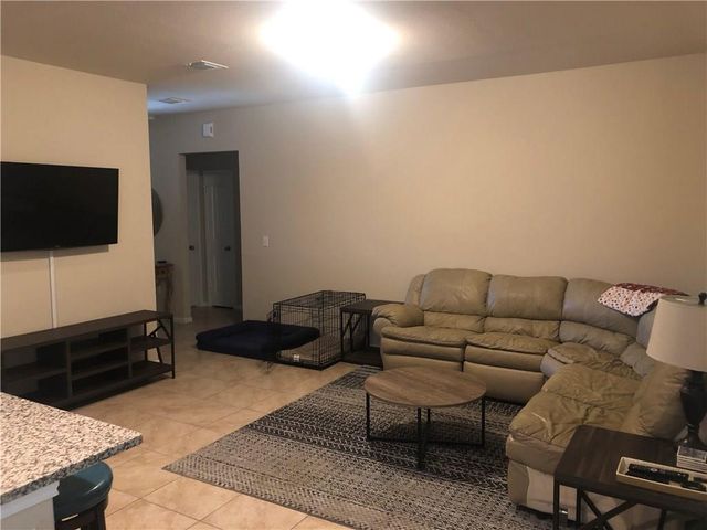 2204 Bettylou LN, Austin, TX 78754