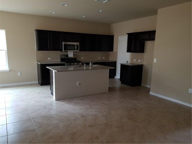 2204 Bettylou LN, Austin, TX 78754