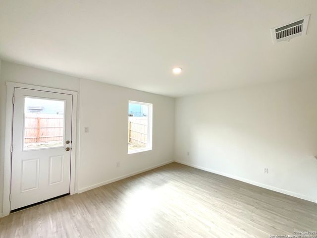 7638 Aston Peak, San Antonio, TX 78253