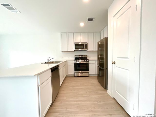 7638 Aston Peak, San Antonio, TX 78253