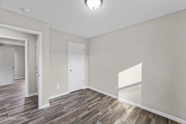 329 Blacksferry Rd, Knoxville, TN 37931