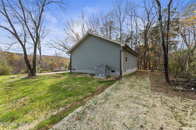 329 Blacksferry Rd, Knoxville, TN 37931