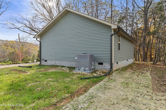 329 Blacksferry Rd, Knoxville, TN 37931