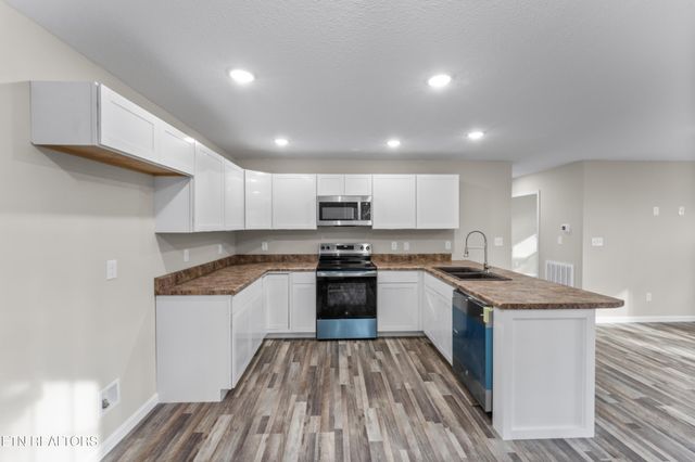 329 Blacksferry Rd, Knoxville, TN 37931