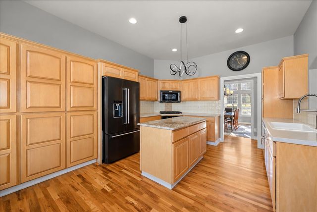 103 E Roscoe Ct, Spokane, WA 99224
