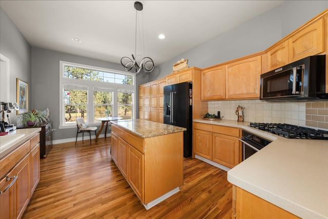 103 E Roscoe Ct, Spokane, WA 99224