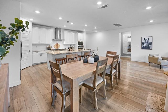 4658 Scenic Vista Dr, Folsom, CA 95630