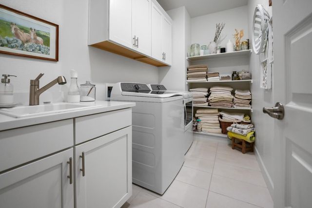 4658 Scenic Vista Dr, Folsom, CA 95630