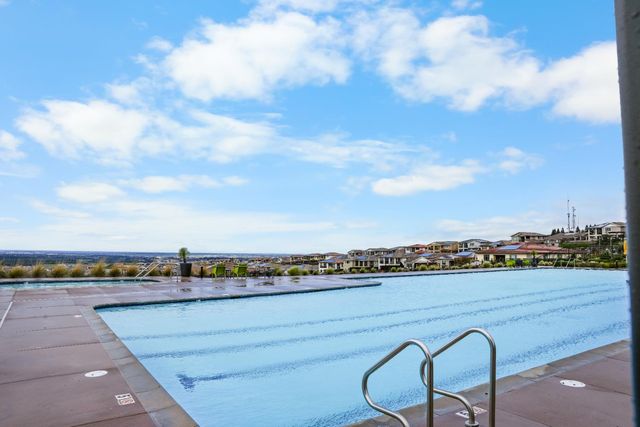 4658 Scenic Vista Dr, Folsom, CA 95630