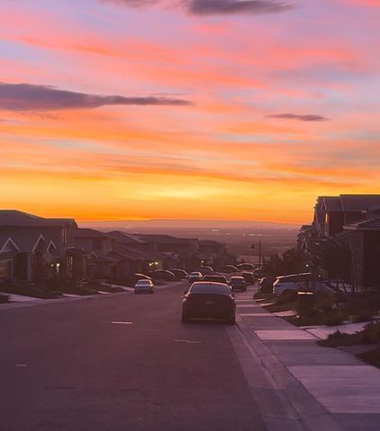 4658 Scenic Vista Dr, Folsom, CA 95630