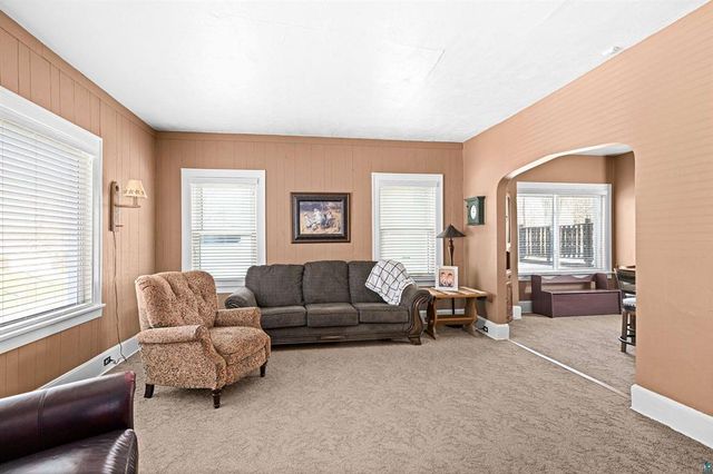 244 W Faribault Street, Duluth, MN 55803