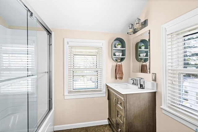 244 W Faribault Street, Duluth, MN 55803