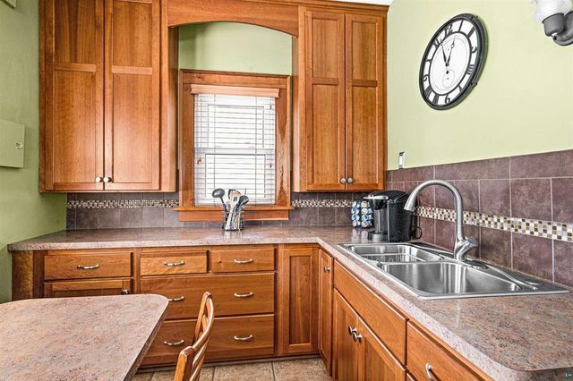 244 W Faribault Street, Duluth, MN 55803