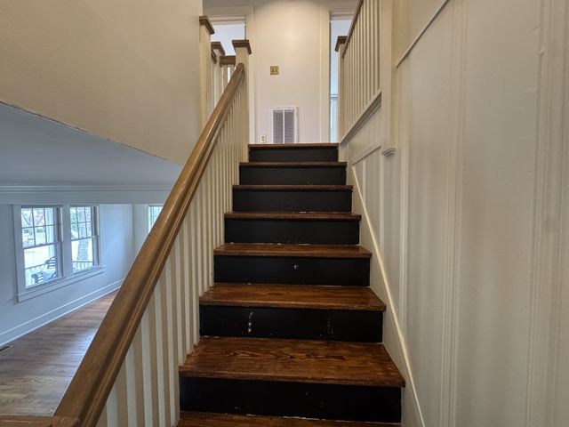 1300 Riverside Rd, Old Hickory, TN 37138