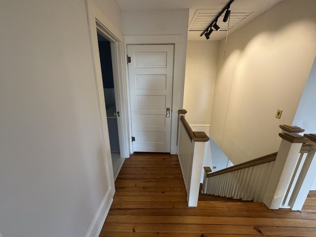 1300 Riverside Rd, Old Hickory, TN 37138