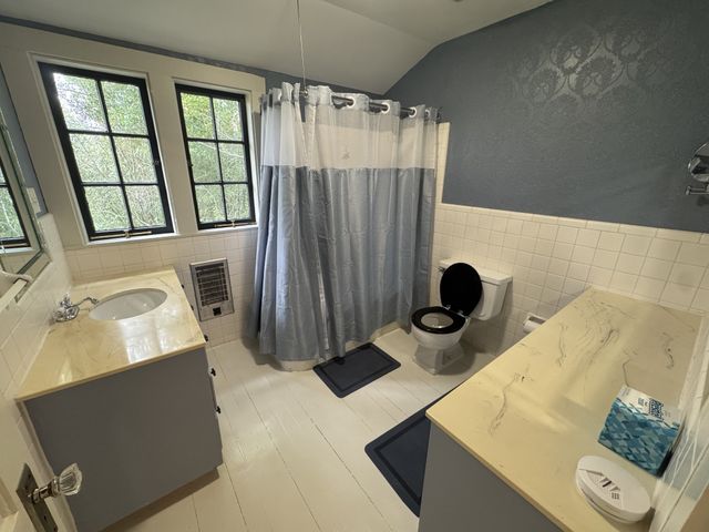 1300 Riverside Rd, Old Hickory, TN 37138