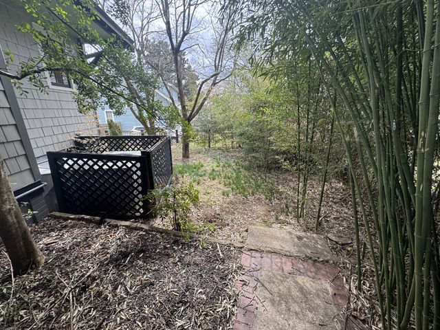 1300 Riverside Rd, Old Hickory, TN 37138