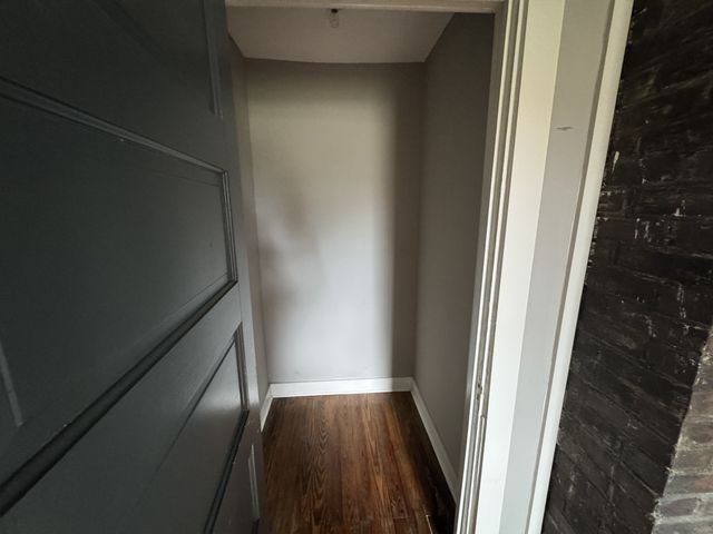 1300 Riverside Rd, Old Hickory, TN 37138