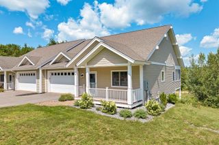 14 Stonehenge Circle # 11, Northfield, NH 03220