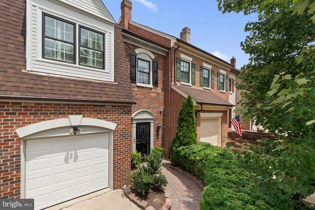 6312 CHAUCER VIEW CIR, Alexandria, VA 22304