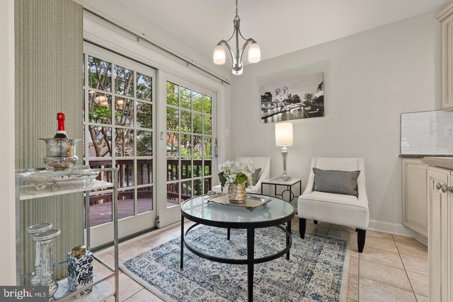 6312 CHAUCER VIEW CIR, Alexandria, VA 22304