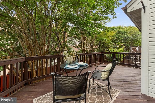 6312 CHAUCER VIEW CIR, Alexandria, VA 22304