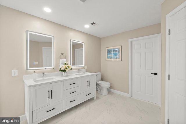 6312 CHAUCER VIEW CIR, Alexandria, VA 22304