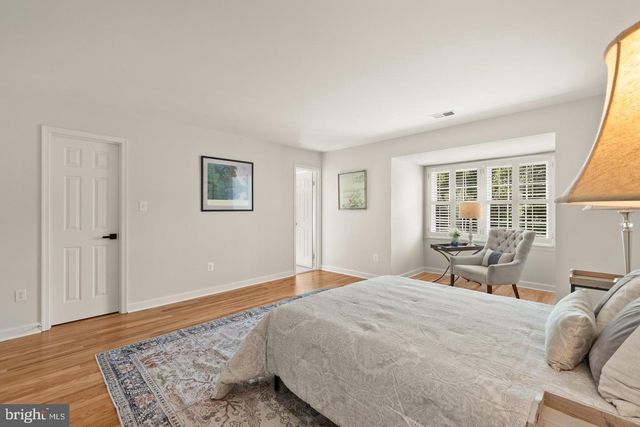 6312 CHAUCER VIEW CIR, Alexandria, VA 22304