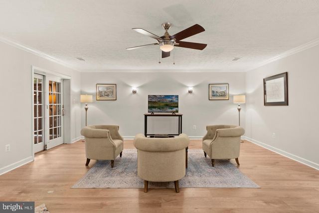 6312 CHAUCER VIEW CIR, Alexandria, VA 22304