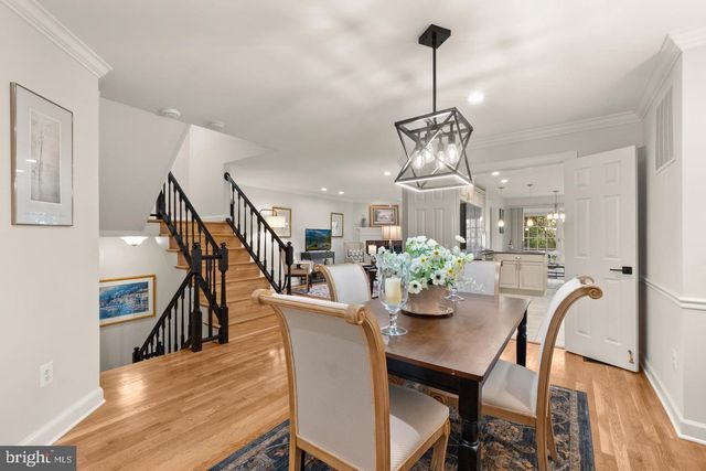 6312 CHAUCER VIEW CIR, Alexandria, VA 22304