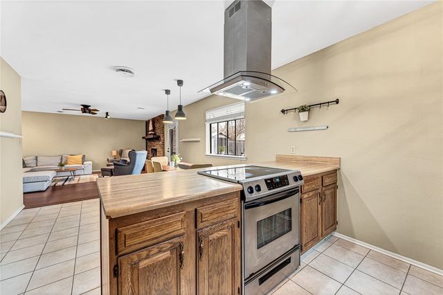 1842 E Cortland Street, Fayetteville, AR 72703