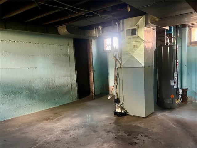 3009 State St, White Oak, PA 15131