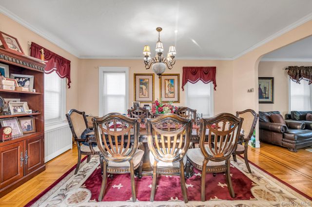 2445 Yates Avenue, Bronx, NY 10469