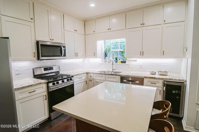 135 Armonde Court, Madison, MS 39110