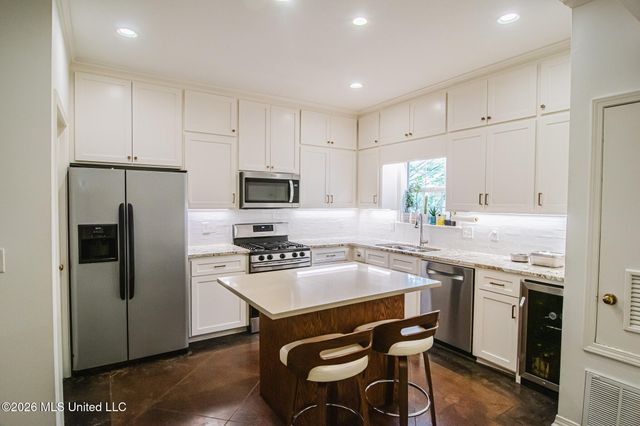 135 Armonde Court, Madison, MS 39110