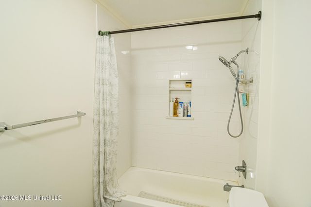 135 Armonde Court, Madison, MS 39110