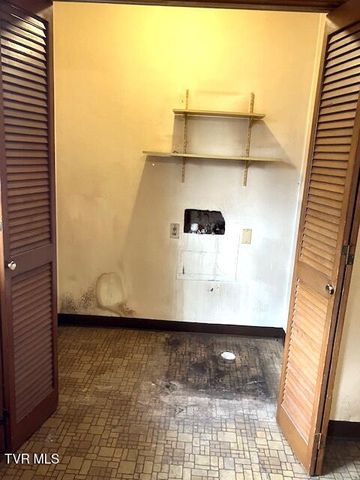 1917 Club Drive, Johnson City, TN 37601