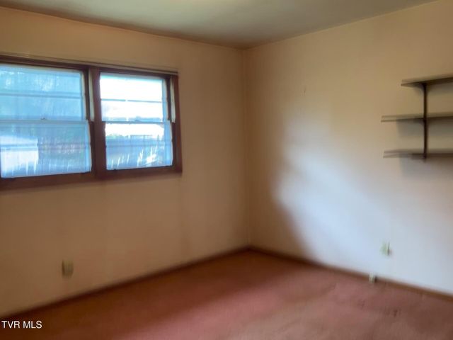 1917 Club Drive, Johnson City, TN 37601