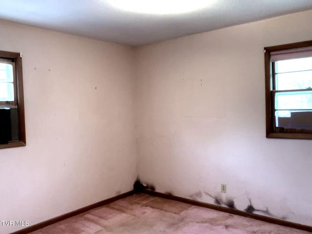 1917 Club Drive, Johnson City, TN 37601