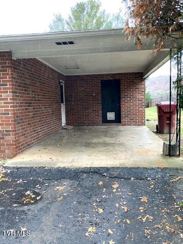 1917 Club Drive, Johnson City, TN 37601